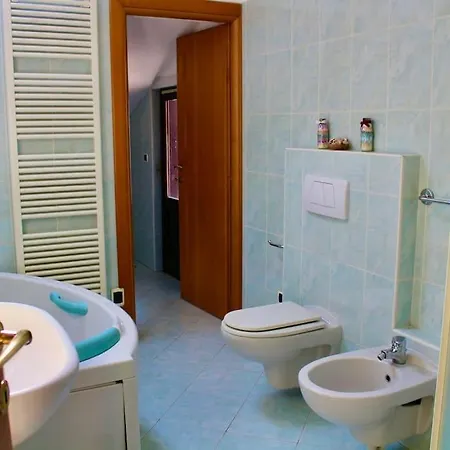 Ampia Casa Con Terrazze Panoramiche Vista Alpi Appartement *